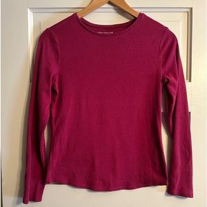 ⭐️ 3/$10 Ann Taylor Long Sleeve Crew Neck Top